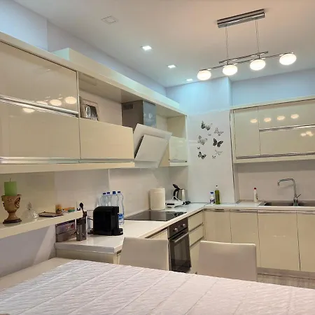 Florian Apartment1 Center Apartman *