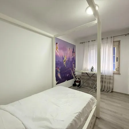 Florian Apartment1 Center